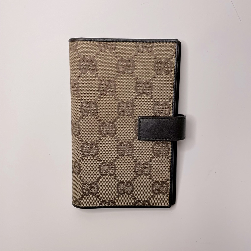 Authentic Gucci small notebook cover/agenda